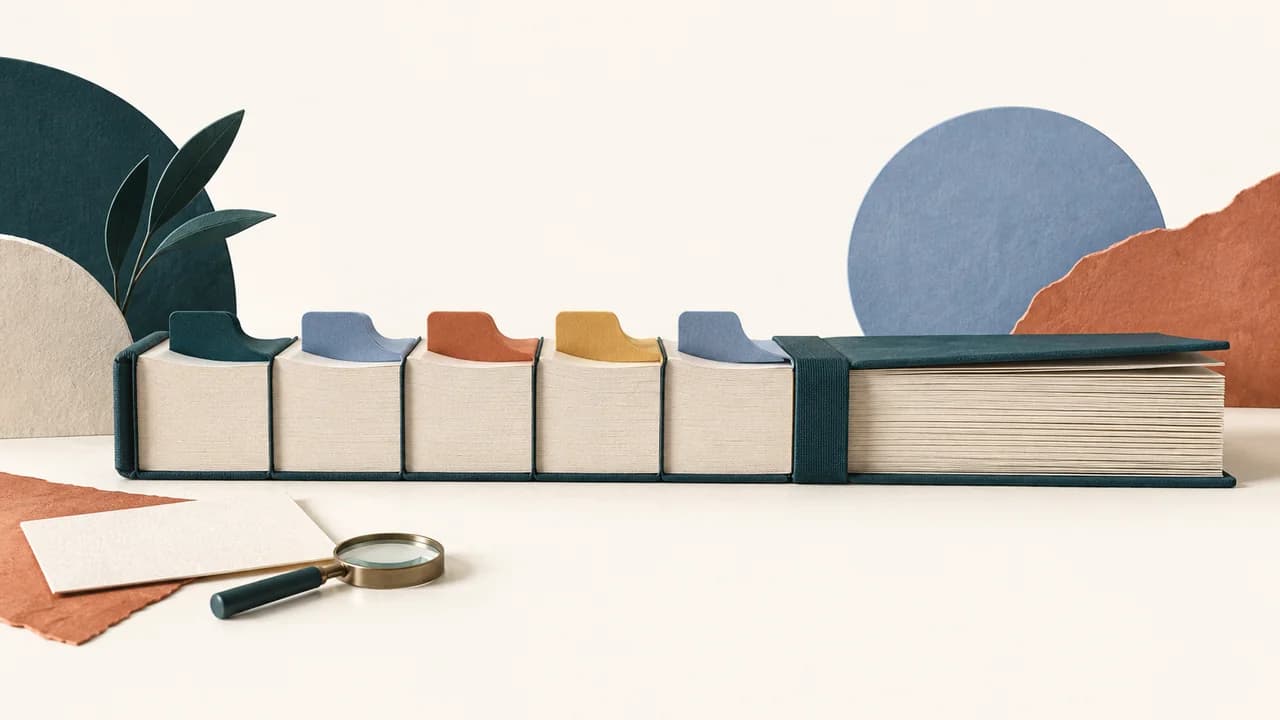 Uma leitura lateral mostra cinco blocos contínuos da introdução conectados ao desenvolvimento do mesmo manuscrito.